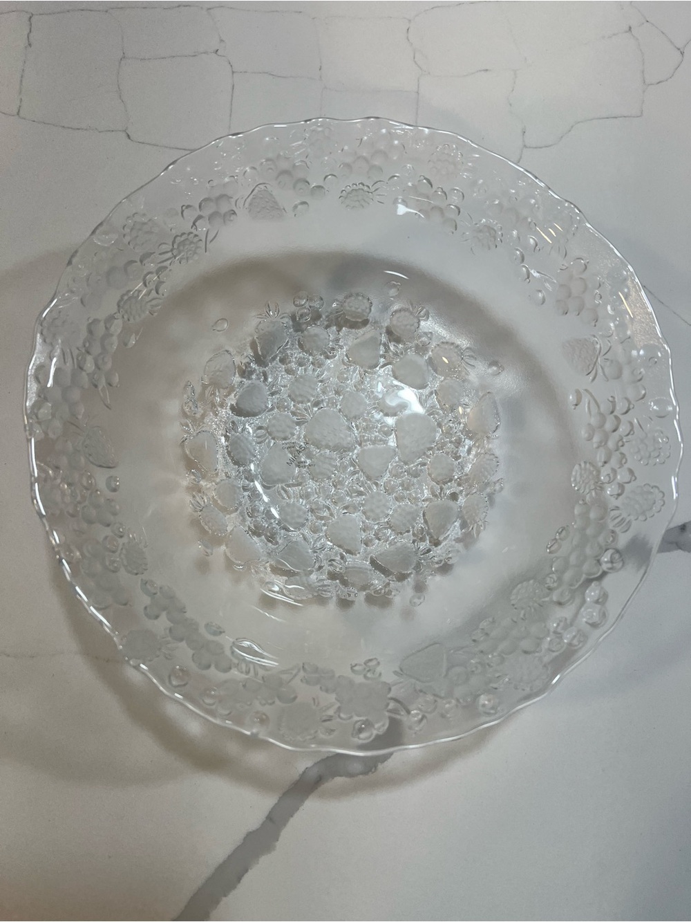 Vintage Mikasa 9 inch Crystal Berry Strawberry Fare Salad Serving Bowl
